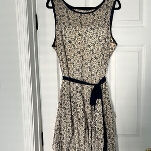 Flutter skirted dress